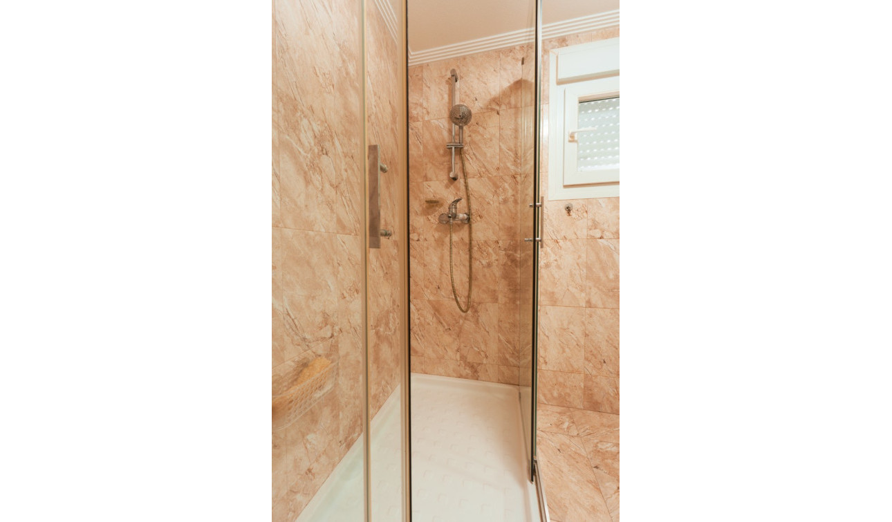 Reventa - Villa Pareada - Torrevieja - Los Balcones