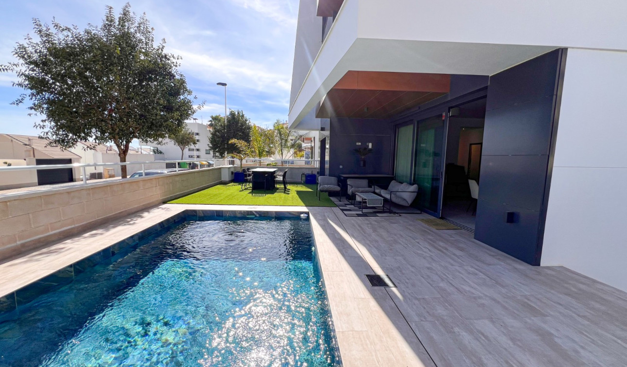 Revente - Appartement - Guardamar del Segura - Urbanizaciones