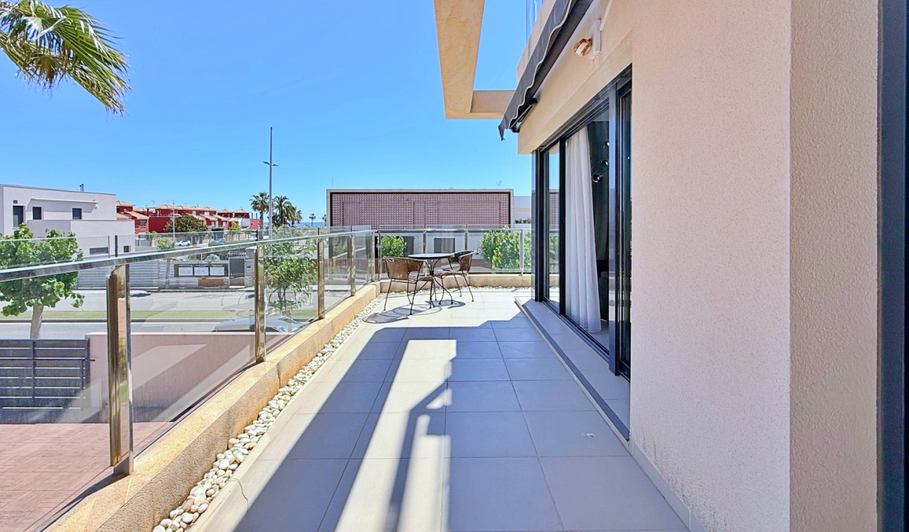 Revente - Appartement - Pilar de la Horadada - Torre De La Horadada
