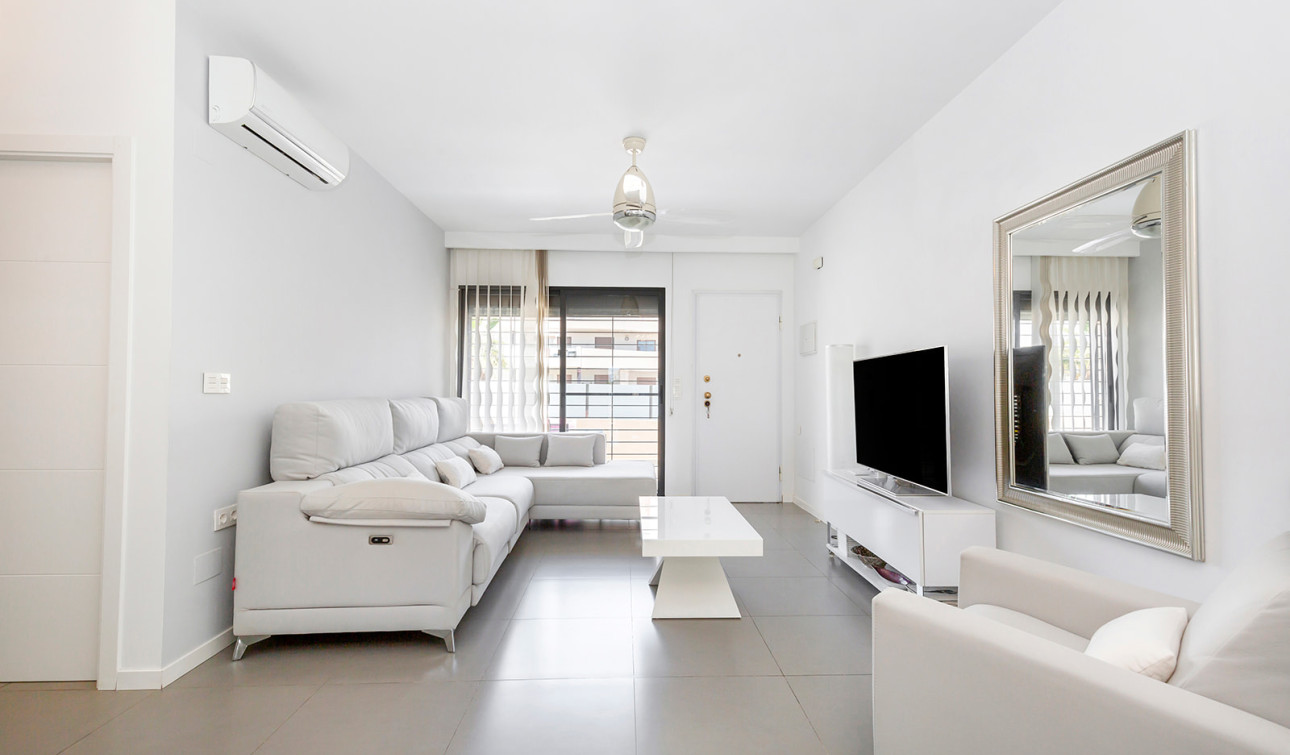 Revente - Appartement - Pilar de la Horadada - Torre De La Horadada