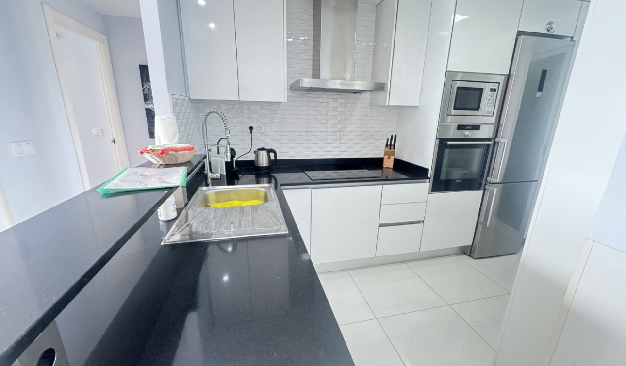 Revente - Appartement - Punta Prima