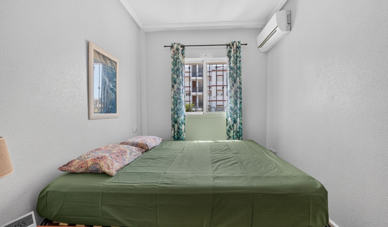 Revente - Appartement - Punta Prima