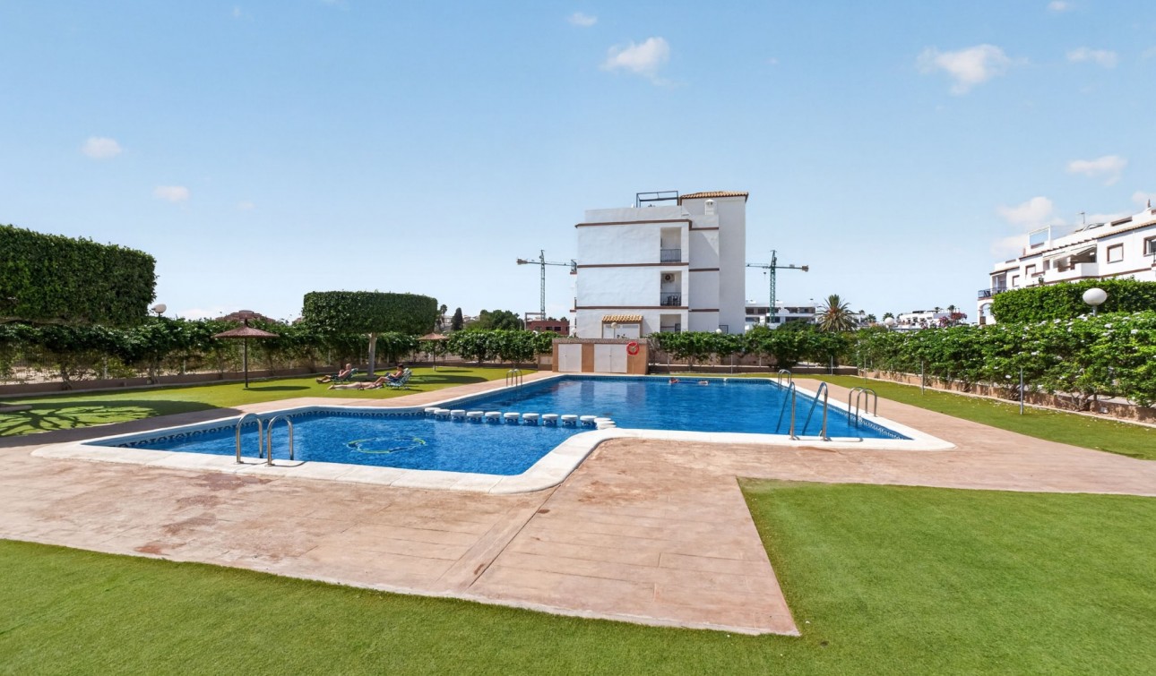 Revente - Appartement - Punta Prima