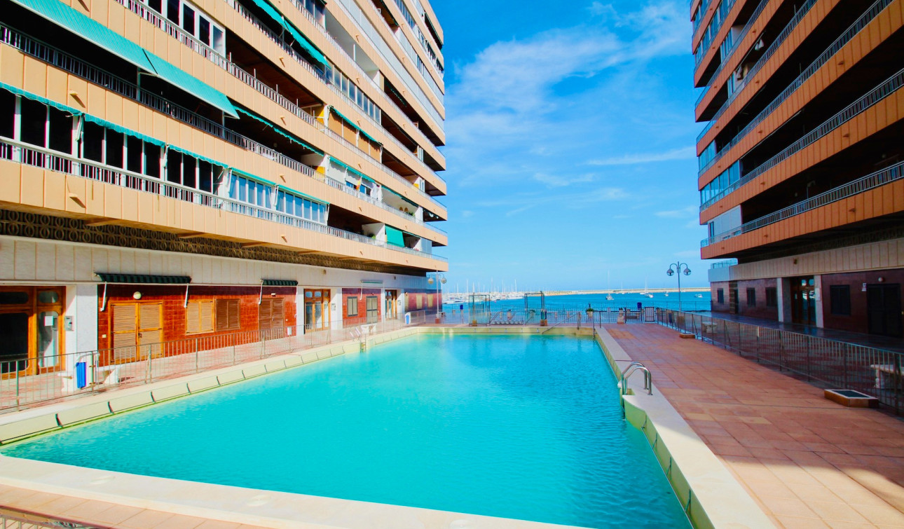 Revente - Appartement - Torrevieja - Acequion