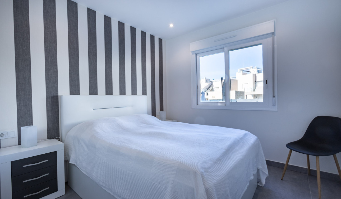 Revente - Appartement - Torrevieja - Aguas Nuevas