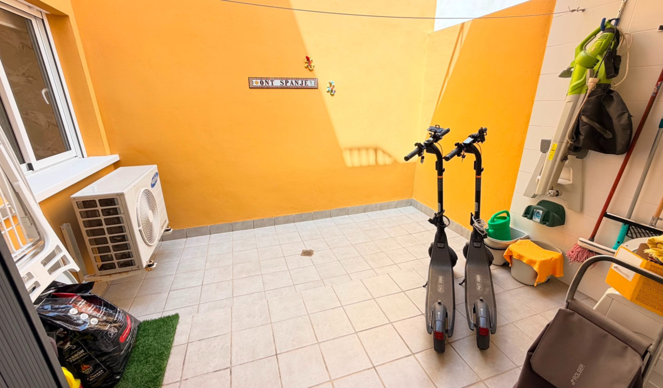 Revente - Appartement - Torrevieja - Aguas Nuevas