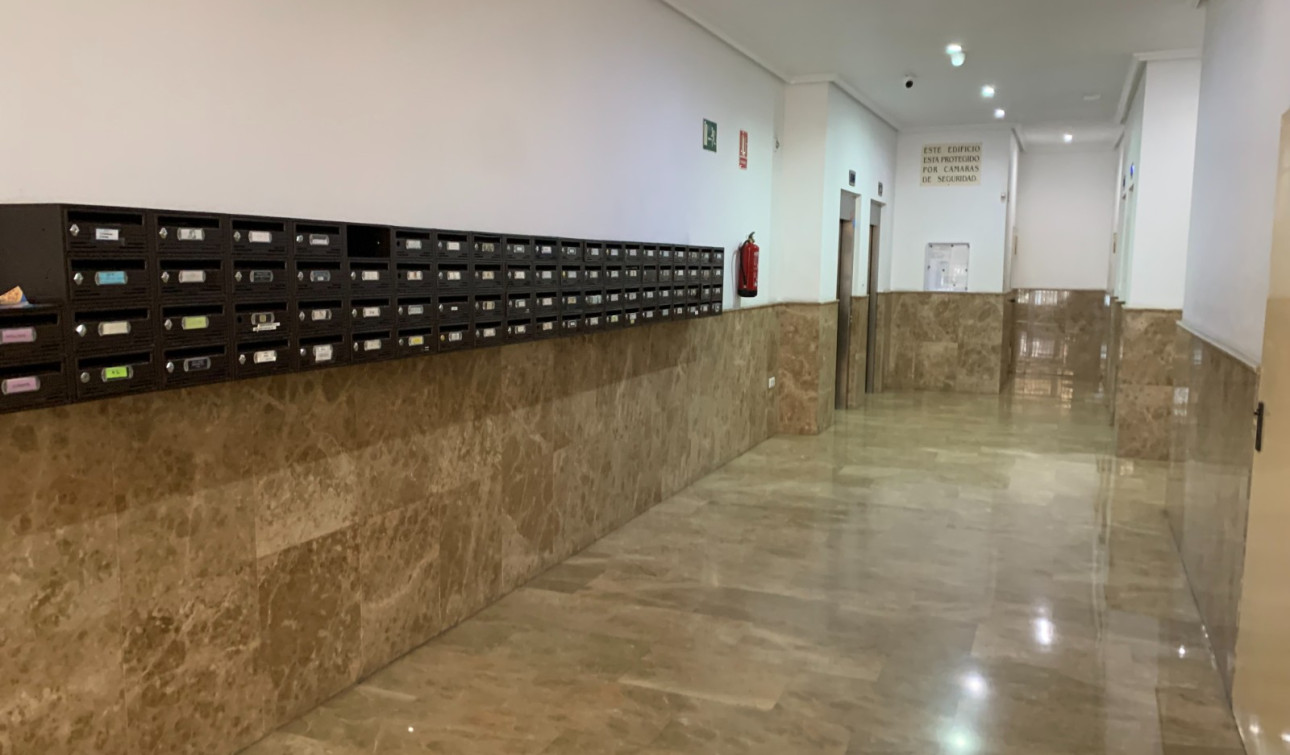 Revente - Appartement - Torrevieja - Center