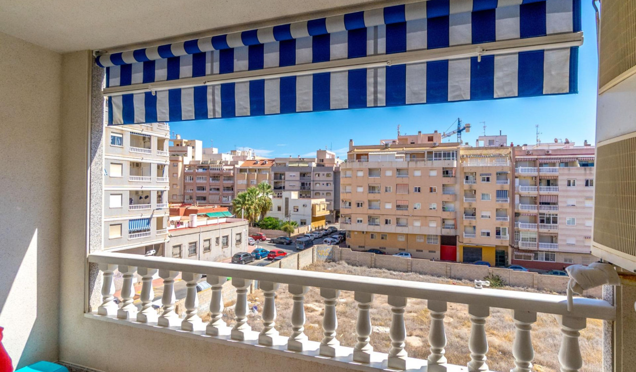 Revente - Appartement - Torrevieja - Centro