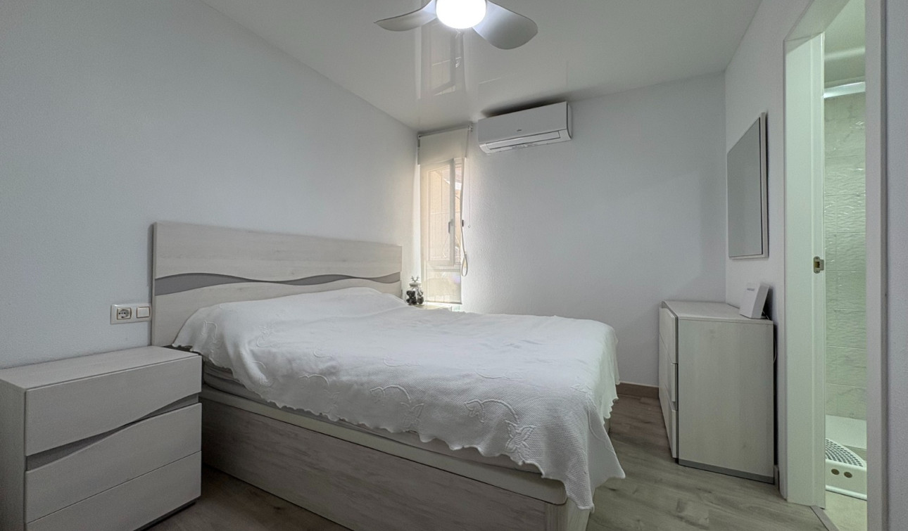 Revente - Appartement - Torrevieja - Centro