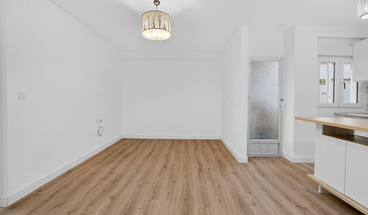 Revente - Appartement - Torrevieja - Centro