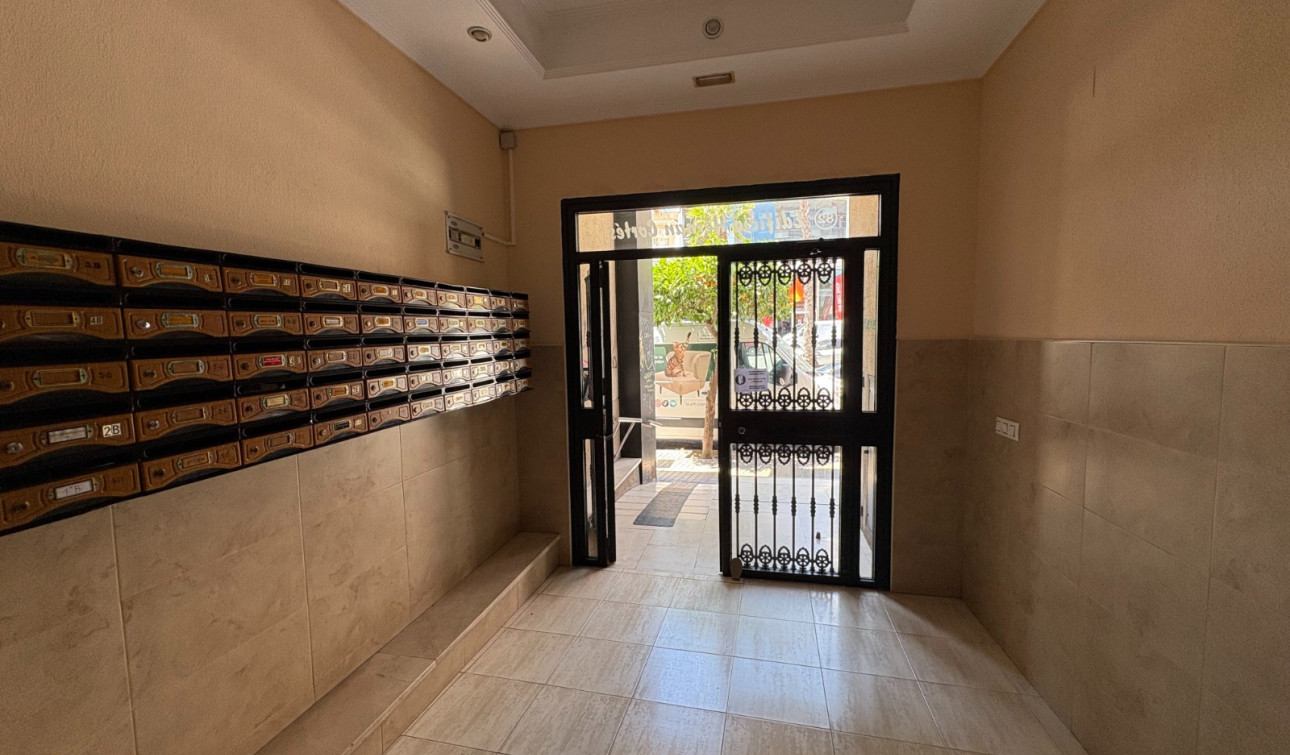 Revente - Appartement - Torrevieja - Centro