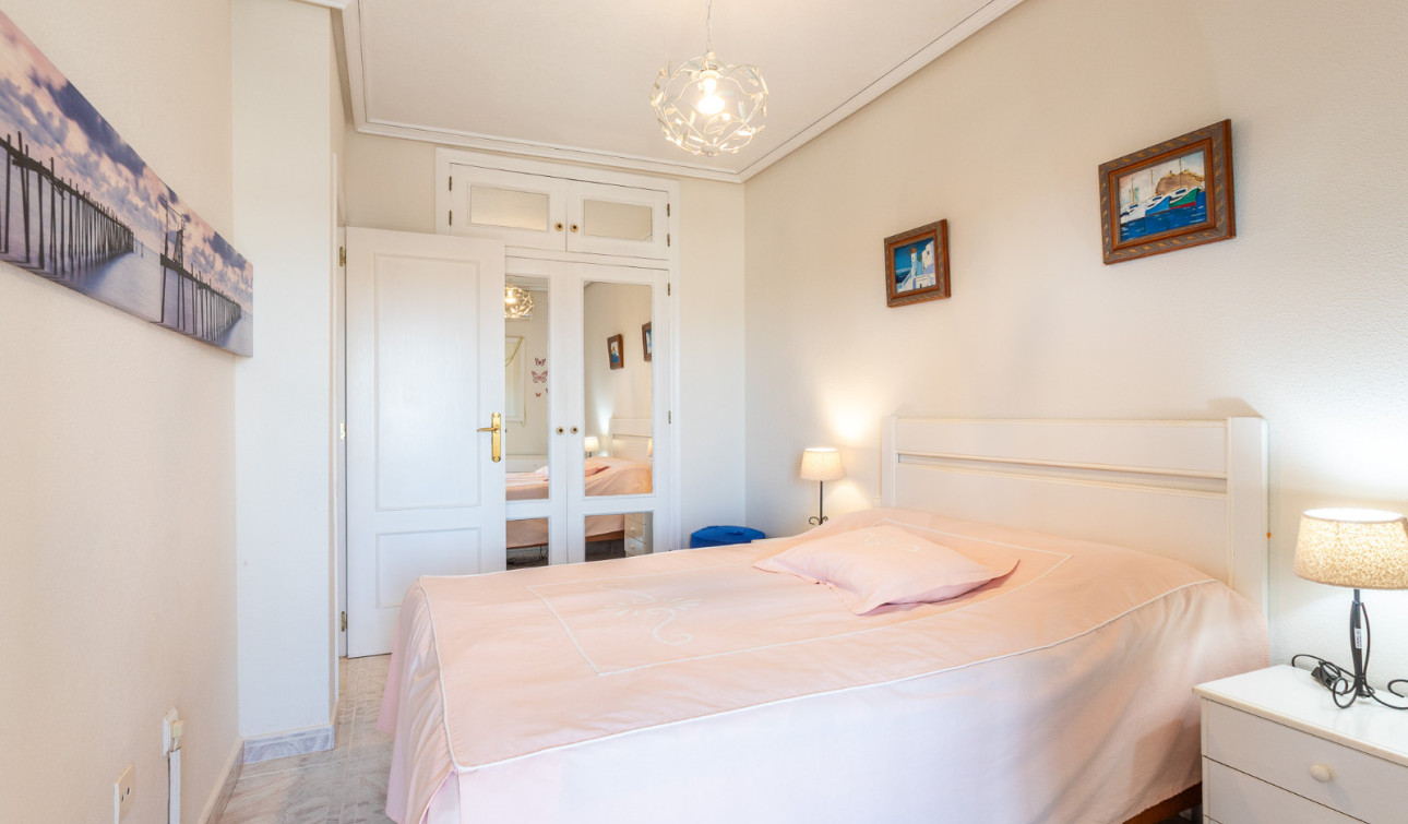 Revente - Appartement - Torrevieja - Nueva Torrevieja