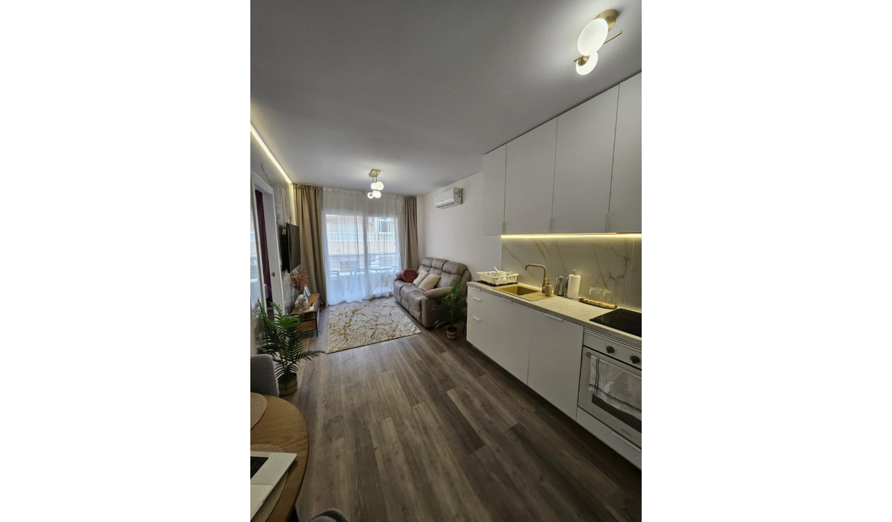 Revente - Appartement - Torrevieja - Torrevieja Centro