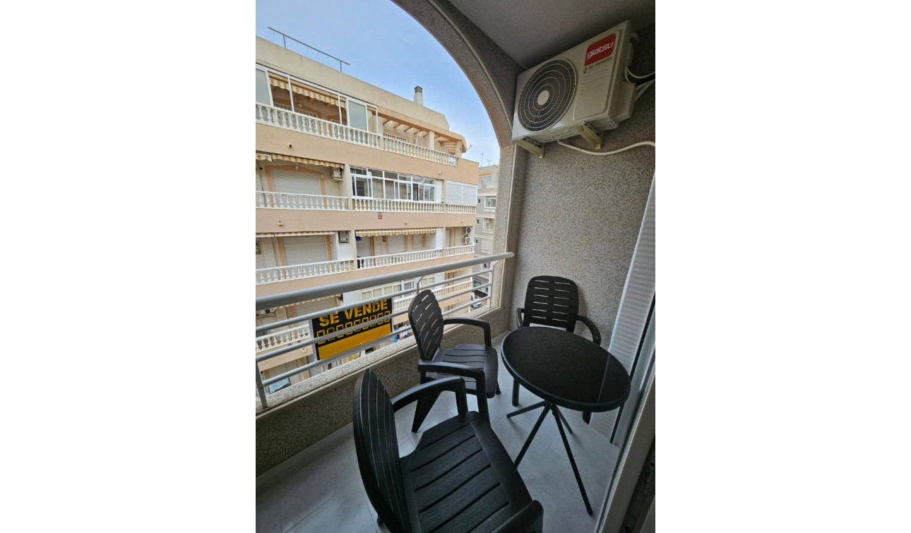 Revente - Appartement - Torrevieja - Torrevieja Centro