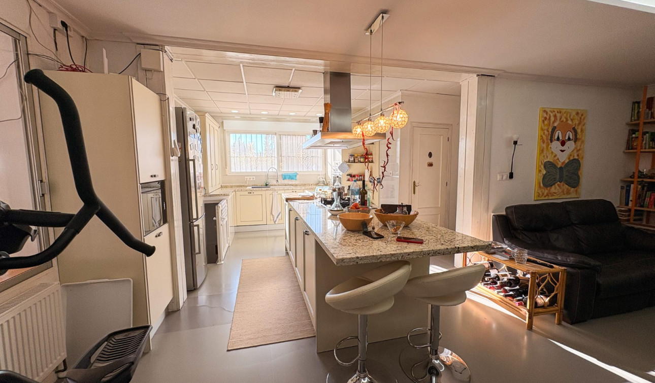 Revente - Finca / Propriété de campagne - Crevillente