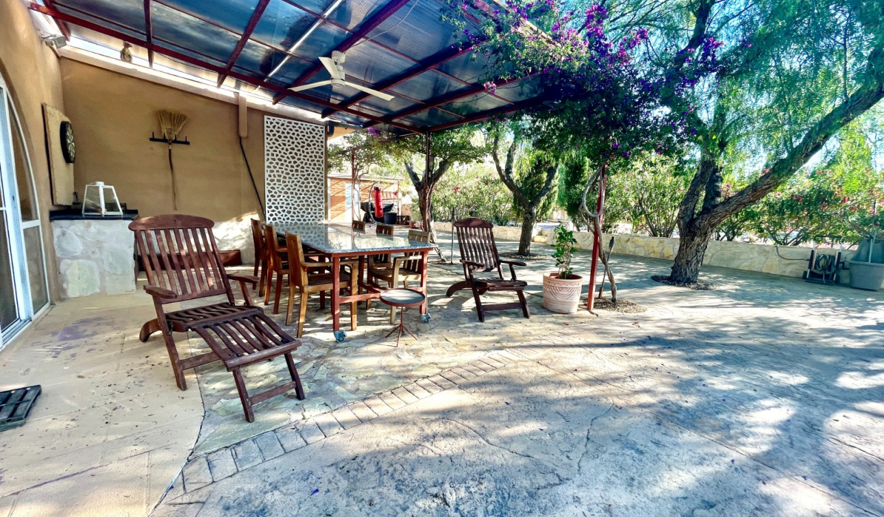 Revente - Finca / Propriété de campagne - Crevillente