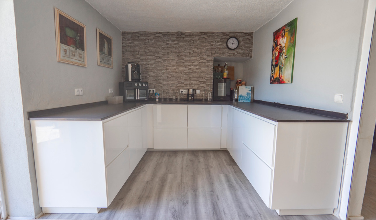 Revente - Finca / Propriété de campagne - Los Montesinos