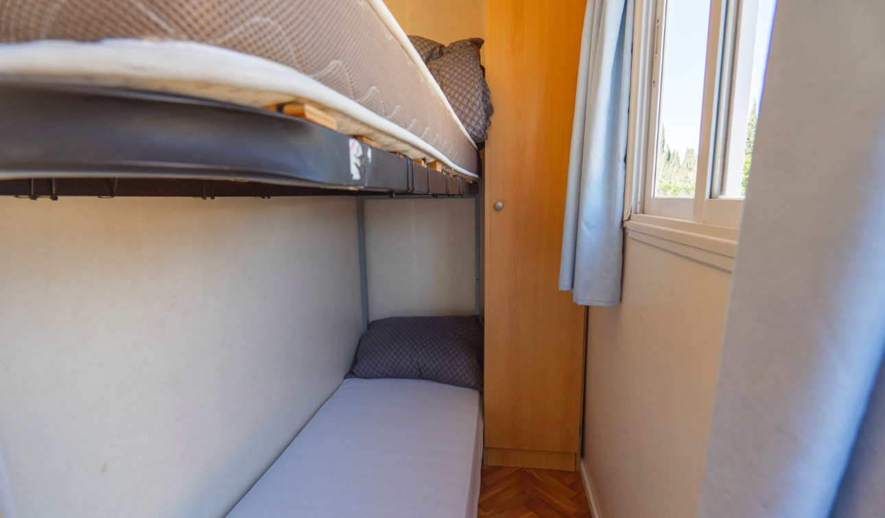 Revente - Finca / Propriété de campagne - Los Montesinos