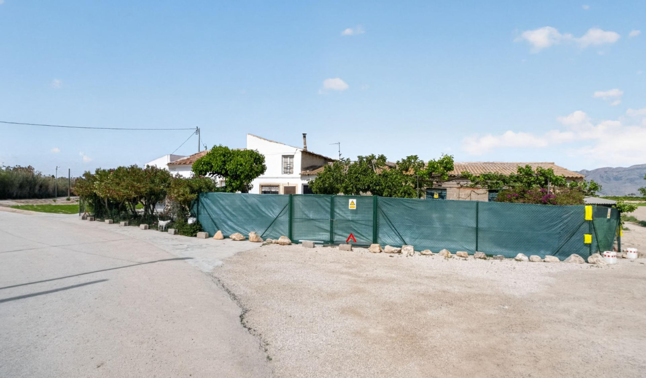 Revente - Finca / Propriété de campagne - Orihuela - Desamparados-Hurchillo-Torremendo