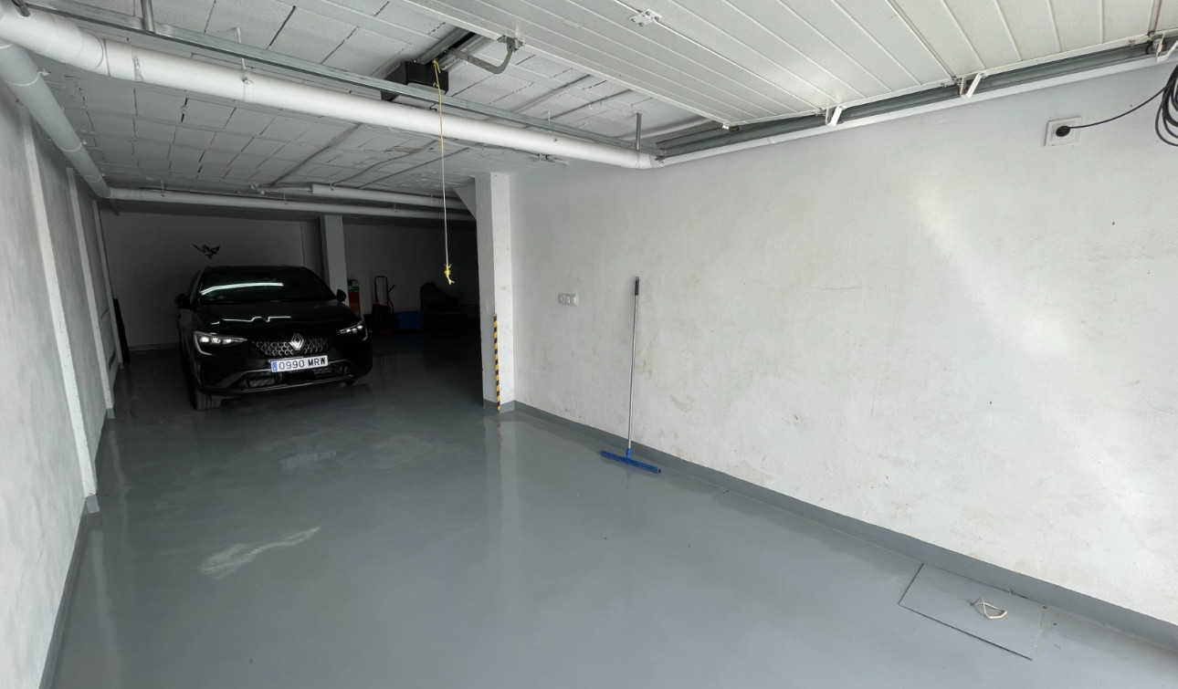 Revente - Maison de ville - Dolores - Alicante