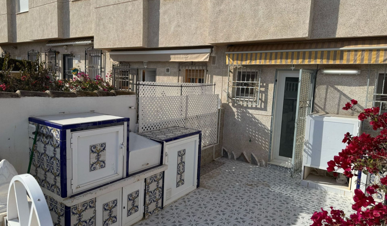 Revente - Maison de ville - La Mata