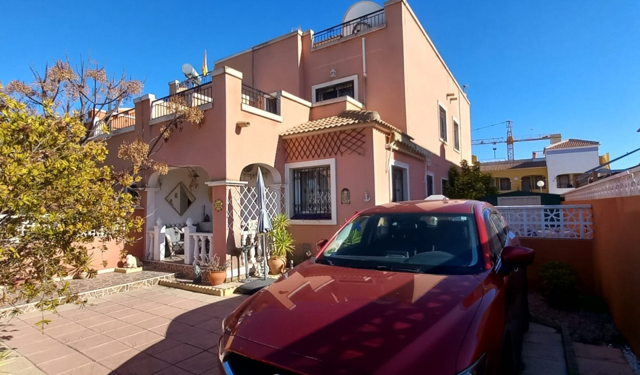 Revente - Maison de ville - Los Montesinos - La Herrada