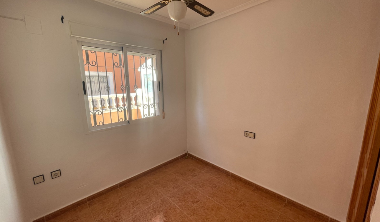 Revente - Maison de ville - Los Montesinos - La Herrada