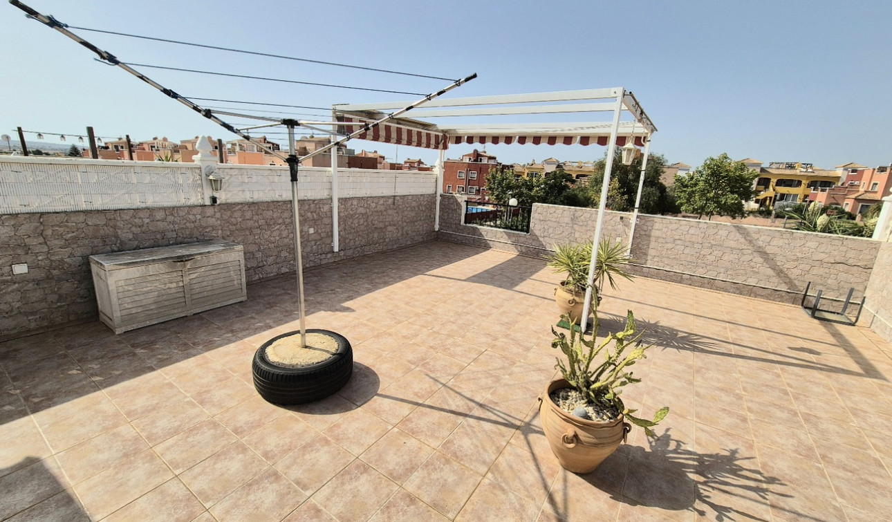 Revente - Maison de ville - Los Montesinos - La Herrada