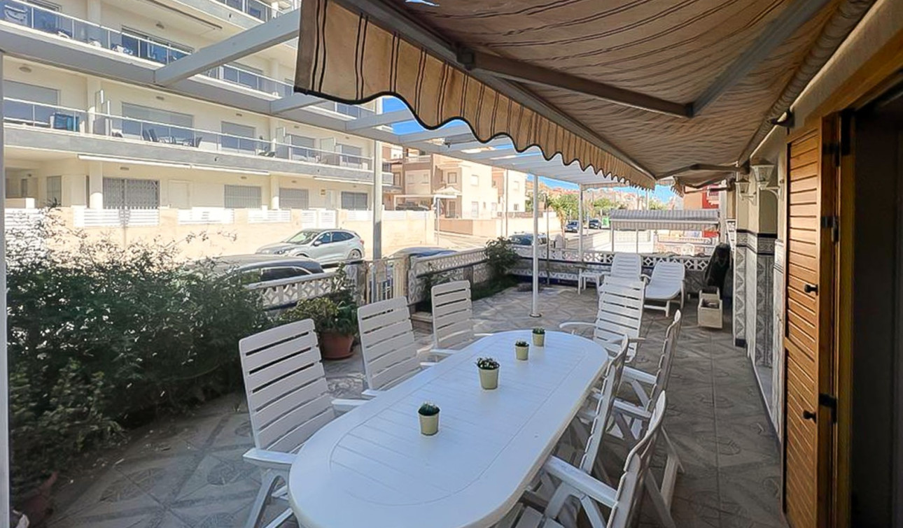 Revente - Maison de ville - Santa Pola