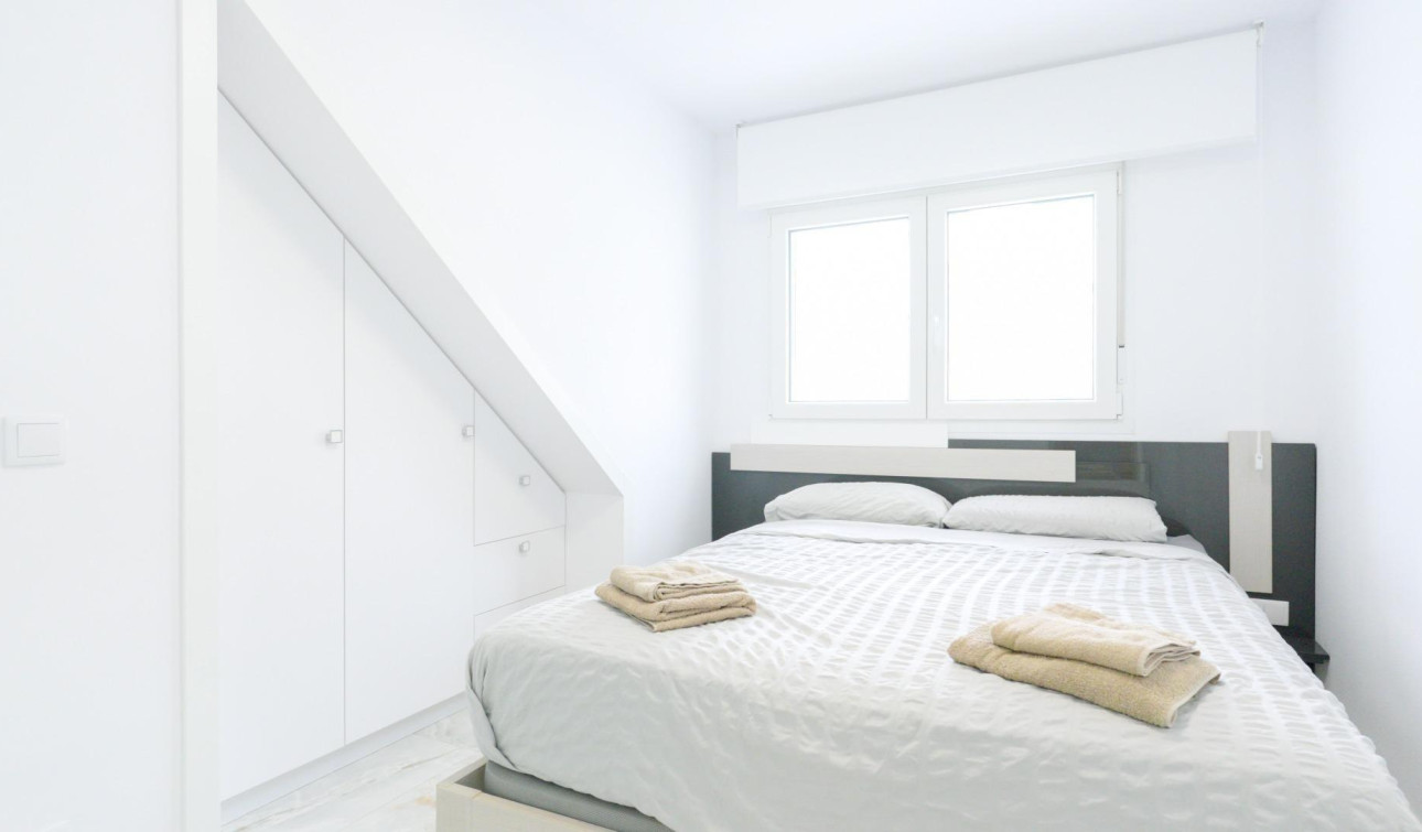 Revente - Maison de ville - Torrevieja - Punta prima