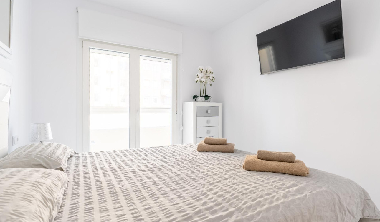 Revente - Maison de ville - Torrevieja - Punta prima