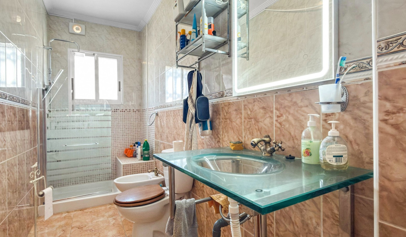 Revente - Maison de ville - Torrevieja