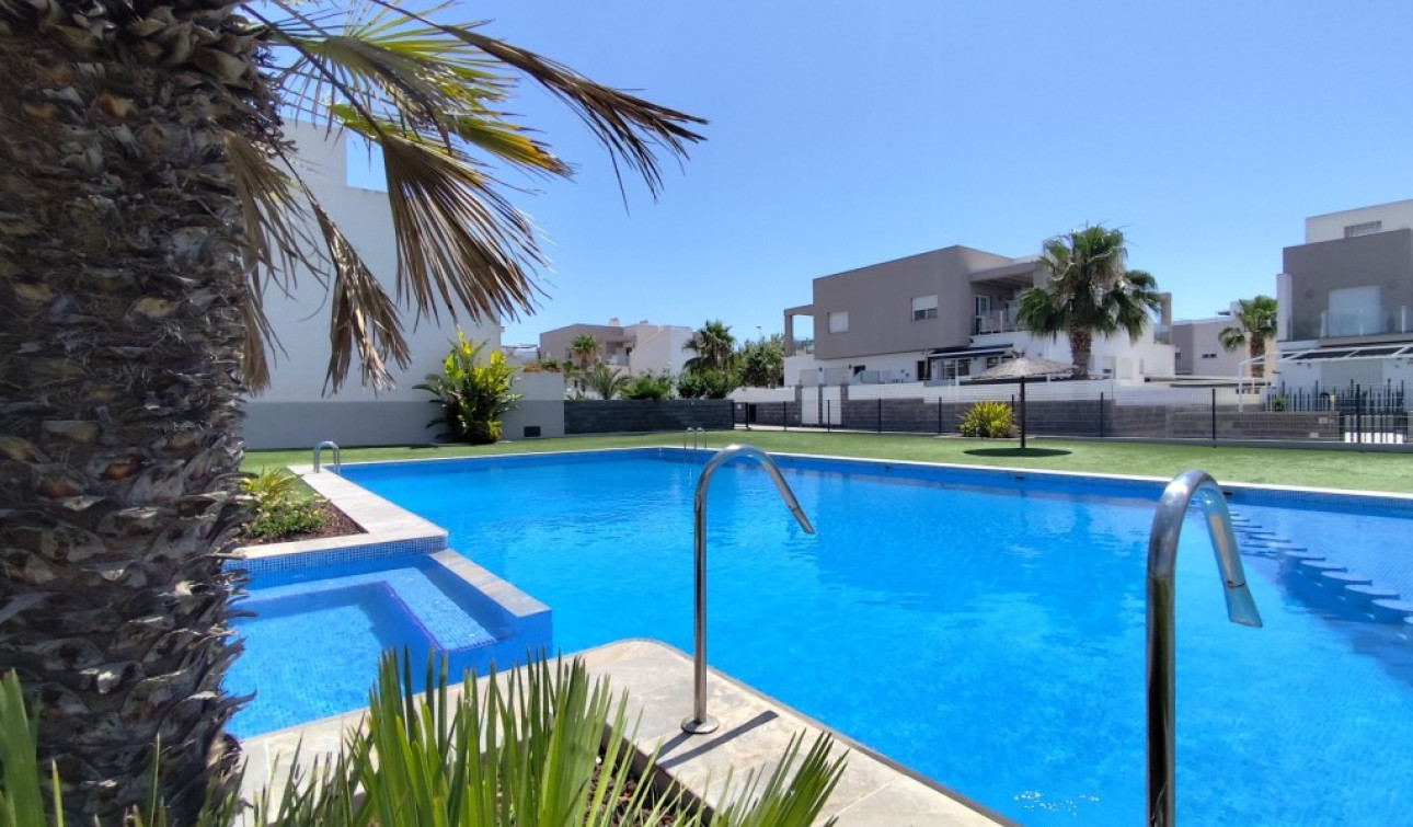 Revente - Maison de ville - Torrevieja