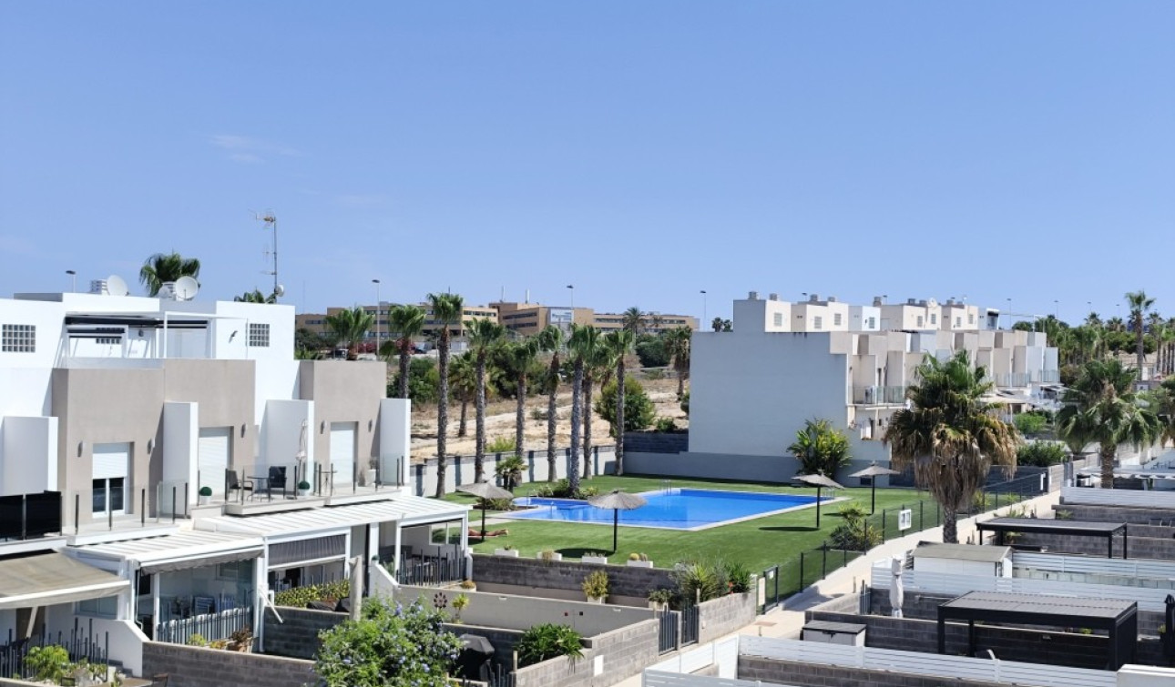 Revente - Maison de ville - Torrevieja