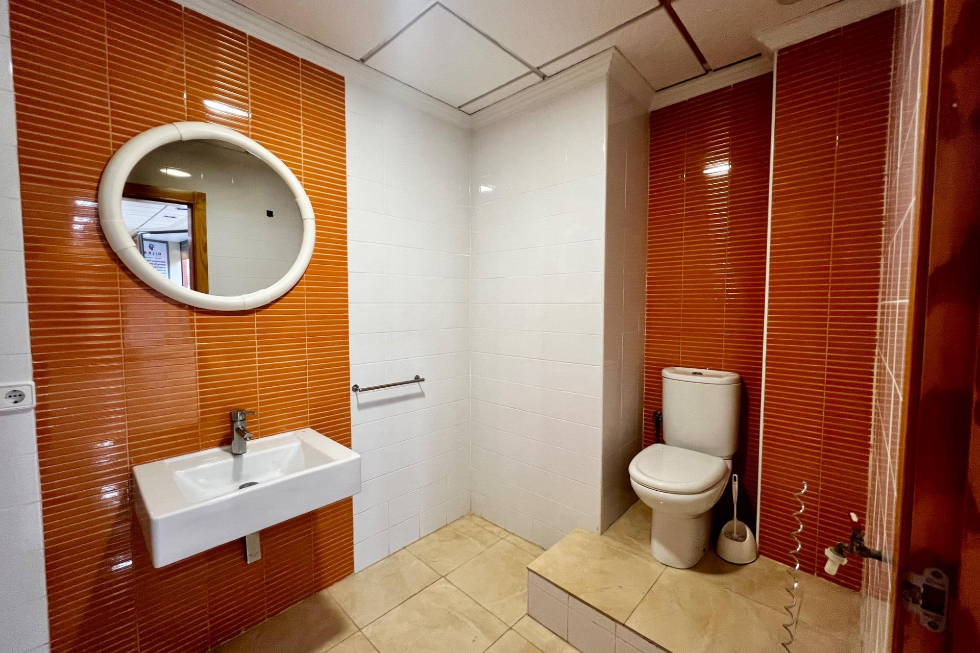 Revente - Unité commerciale - Beniel