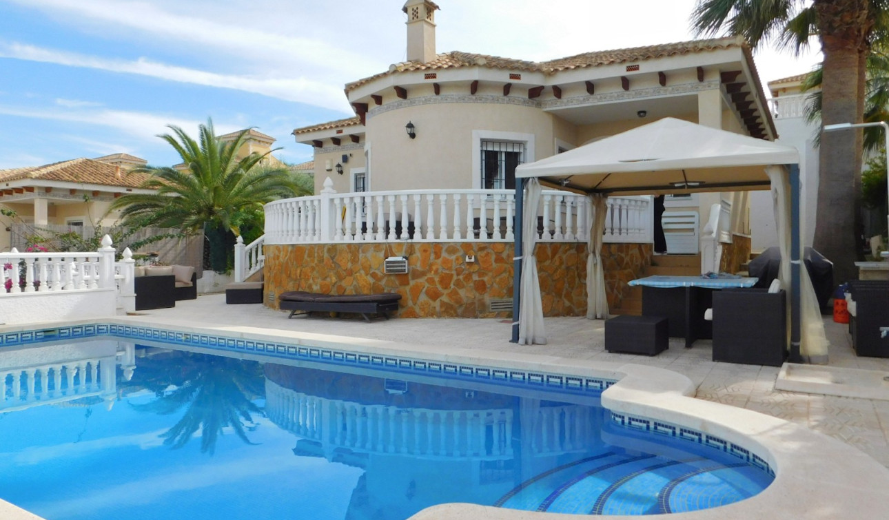 Revente - Villa Individuelle - Bigastro