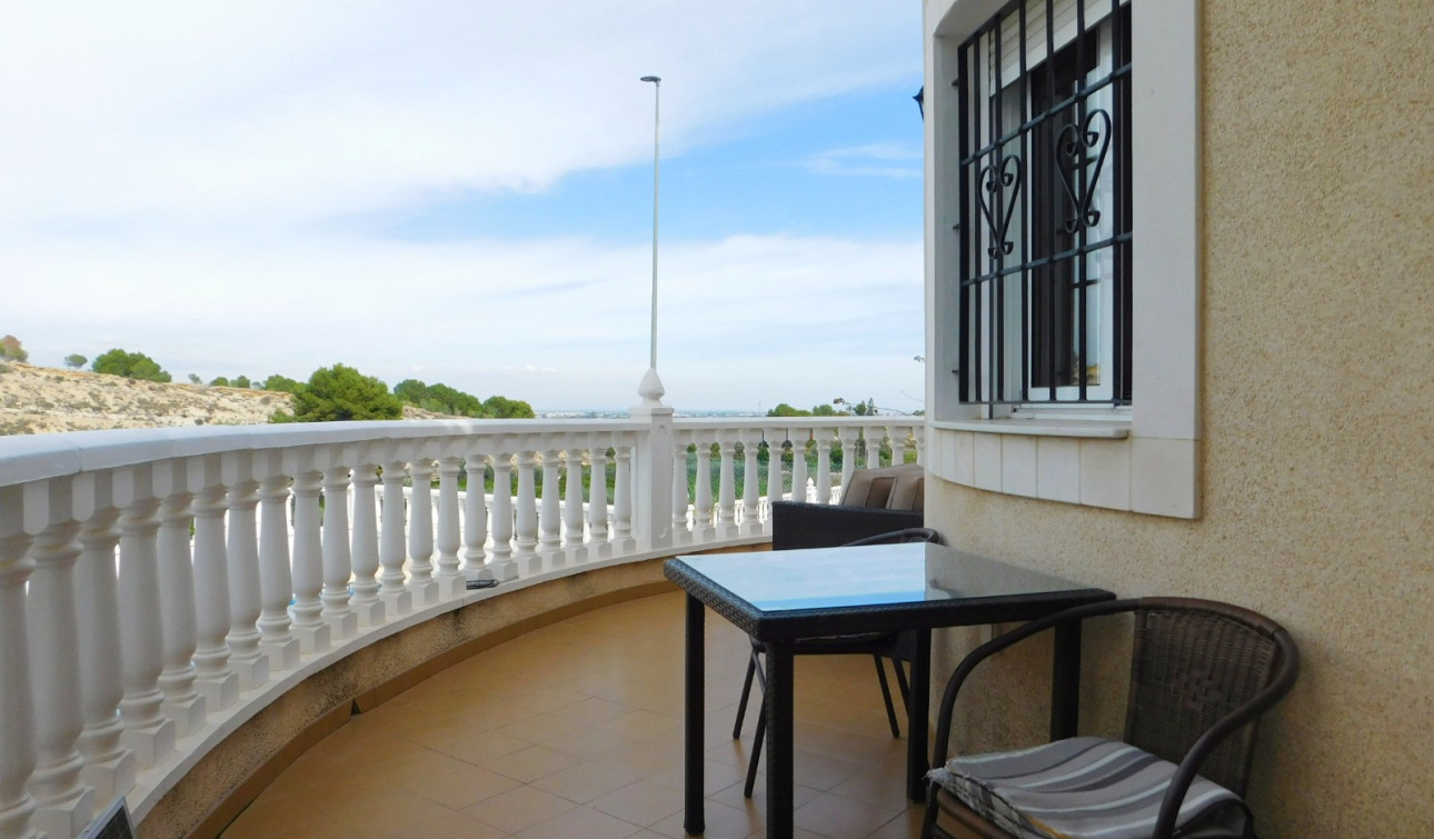 Revente - Villa Individuelle - Bigastro