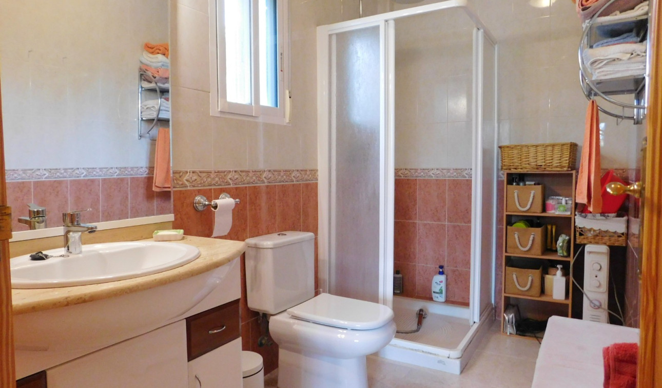 Revente - Villa Individuelle - Bigastro