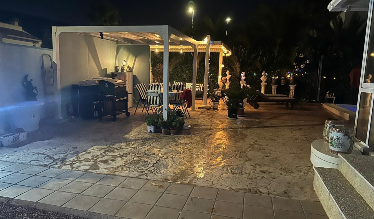 Revente - Villa Individuelle - Hondón de las Nieves - Urbaniz La Montañosa