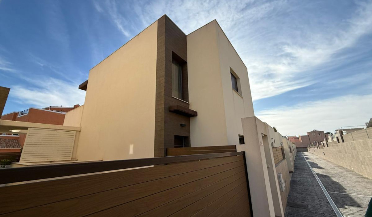 Revente - Villa Individuelle - Los Montesinos