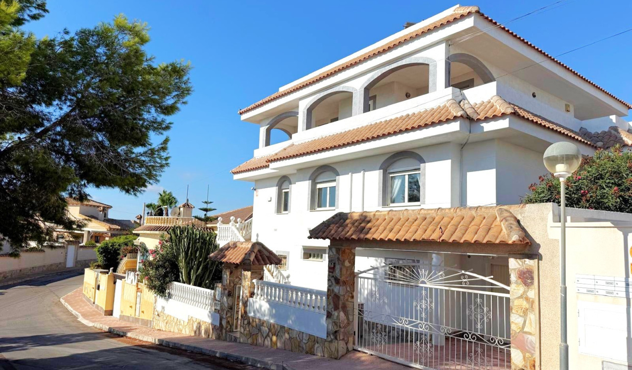 Revente - Villa Individuelle - San Miguel de Salinas - Blue Lagoon