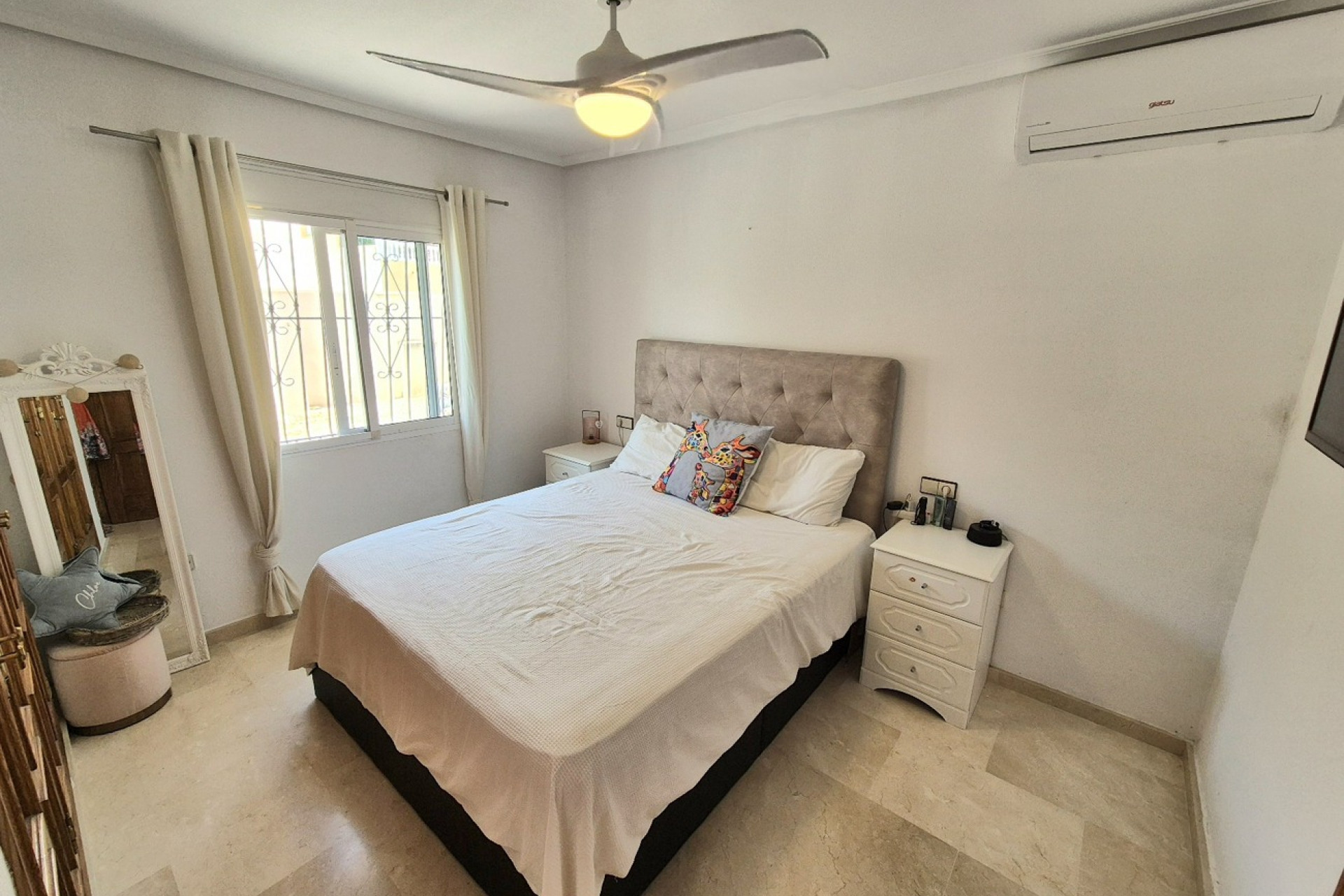 Revente - Villa Individuelle - San Miguel de Salinas - Ciudad De Las Comunicaciones