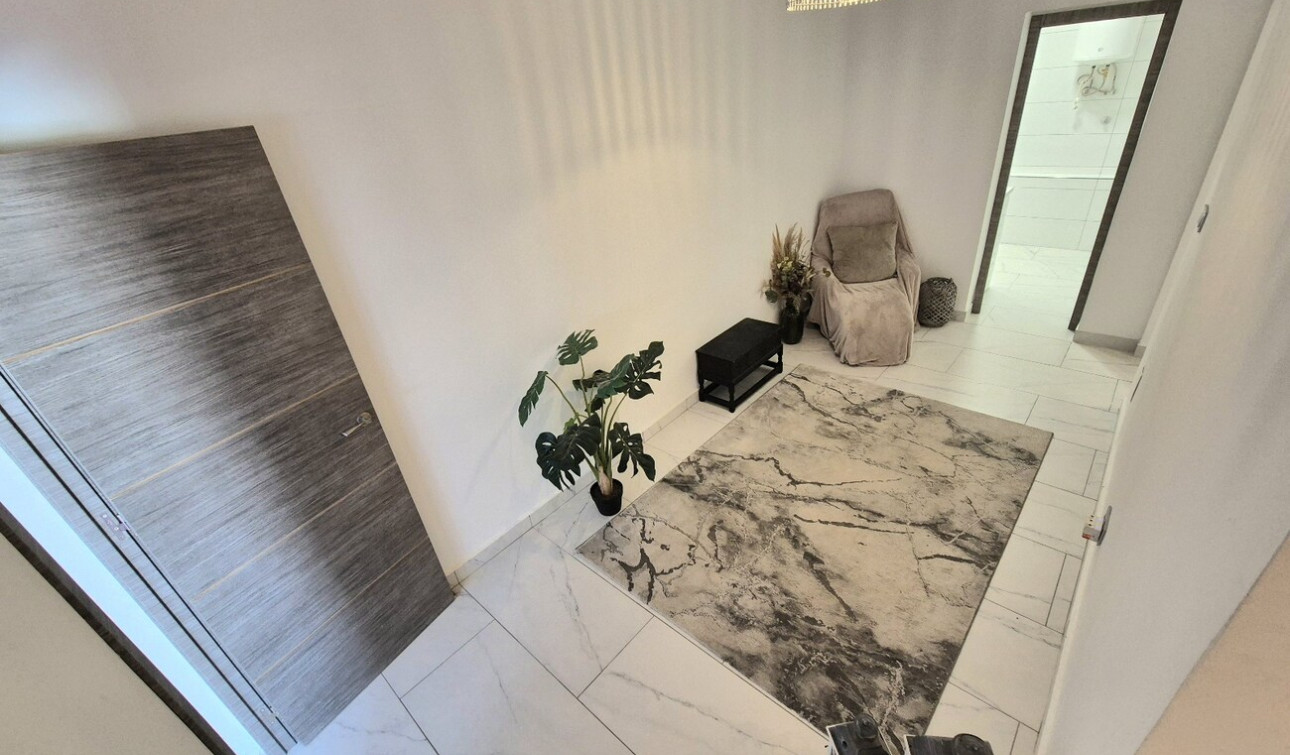 Revente - Villa Individuelle - San Miguel de Salinas - Ciudad De Las Comunicaciones