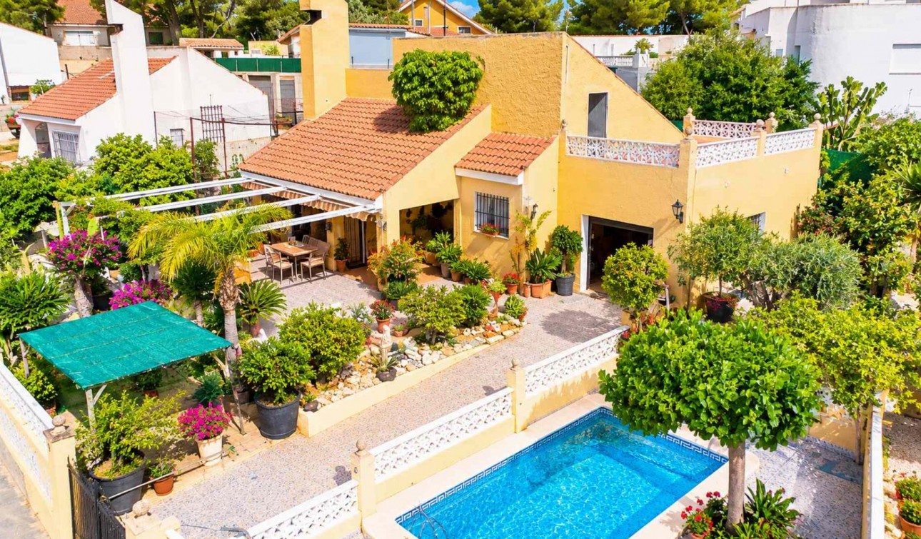 Revente - Villa Individuelle - San Miguel de Salinas - Ciudad De Las Comunicaciones