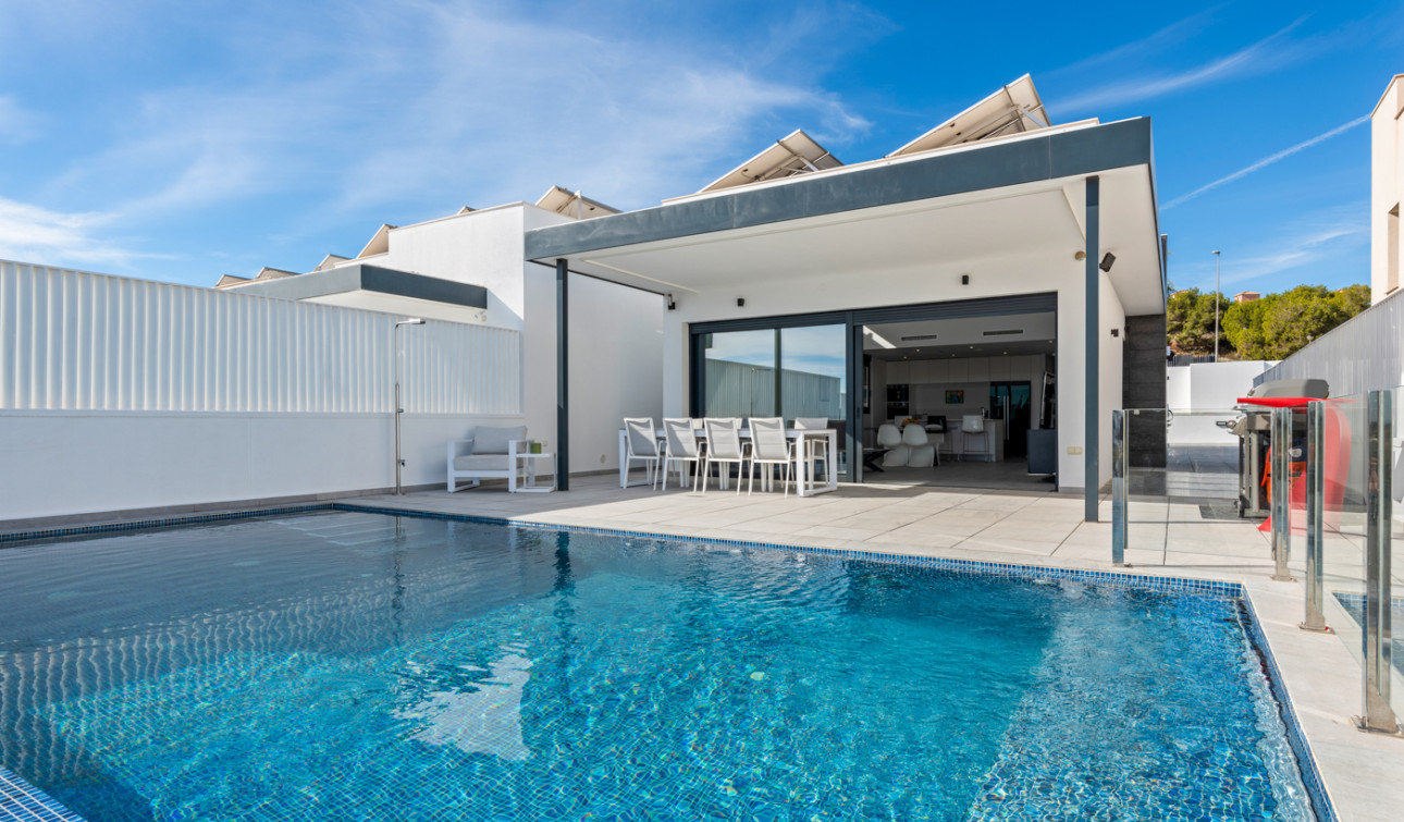 Revente - Villa Individuelle - San Miguel de Salinas - Inland