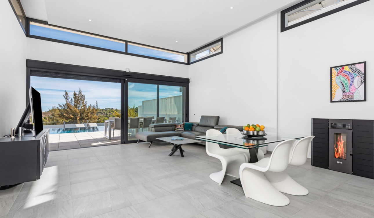 Revente - Villa Individuelle - San Miguel de Salinas - Inland