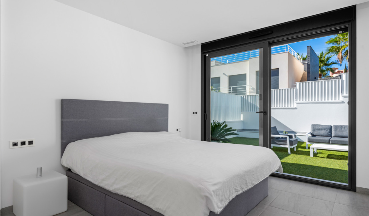 Revente - Villa Individuelle - San Miguel de Salinas - Inland