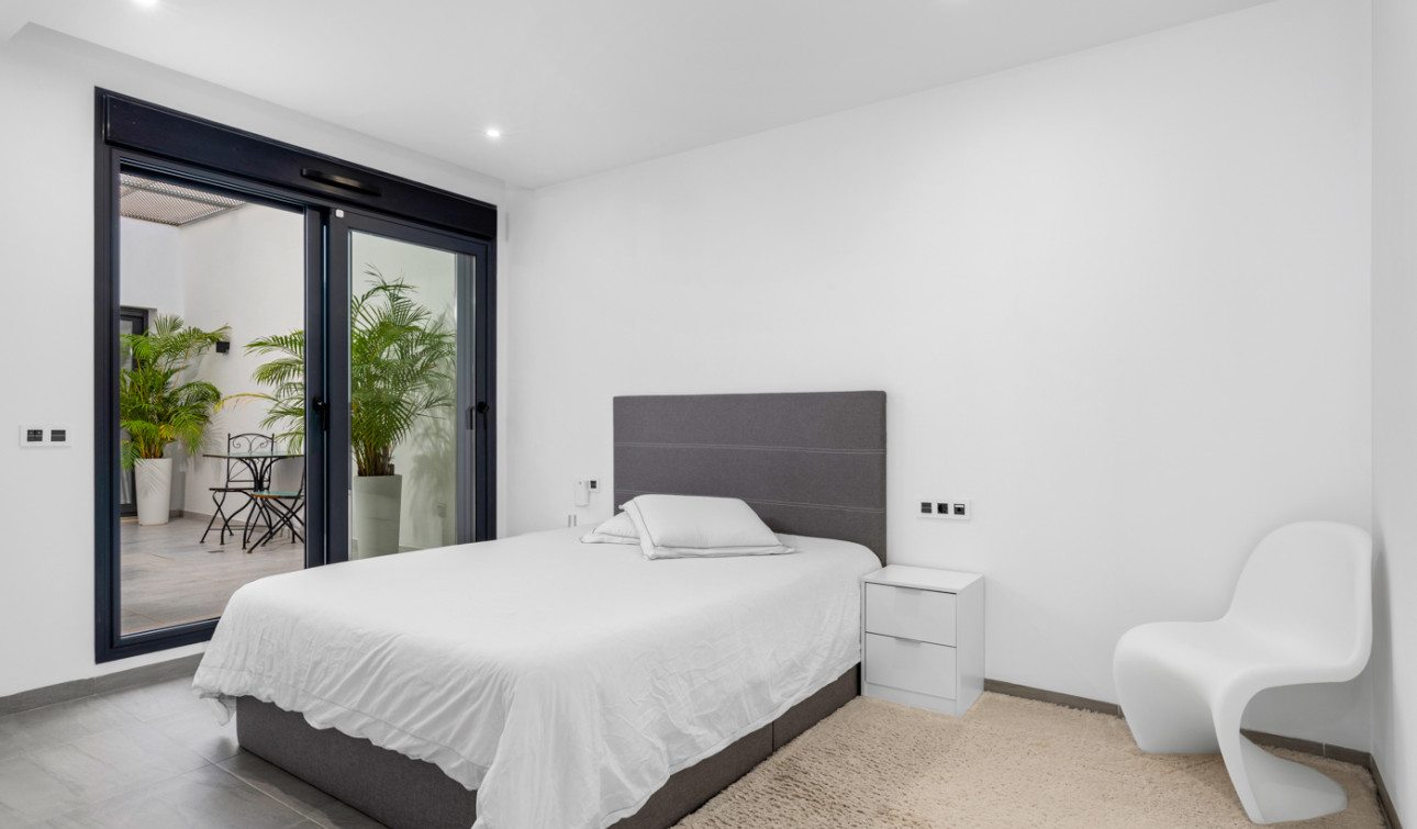 Revente - Villa Individuelle - San Miguel de Salinas - Inland