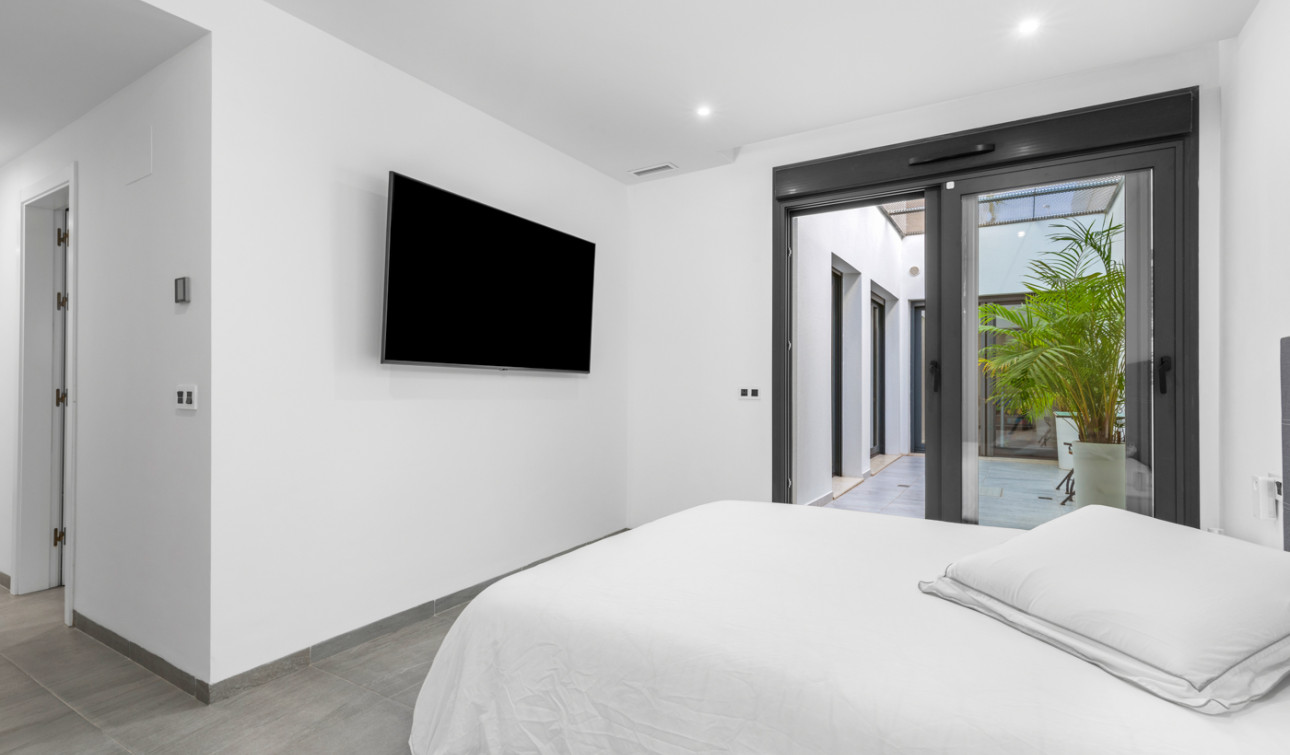 Revente - Villa Individuelle - San Miguel de Salinas - Inland