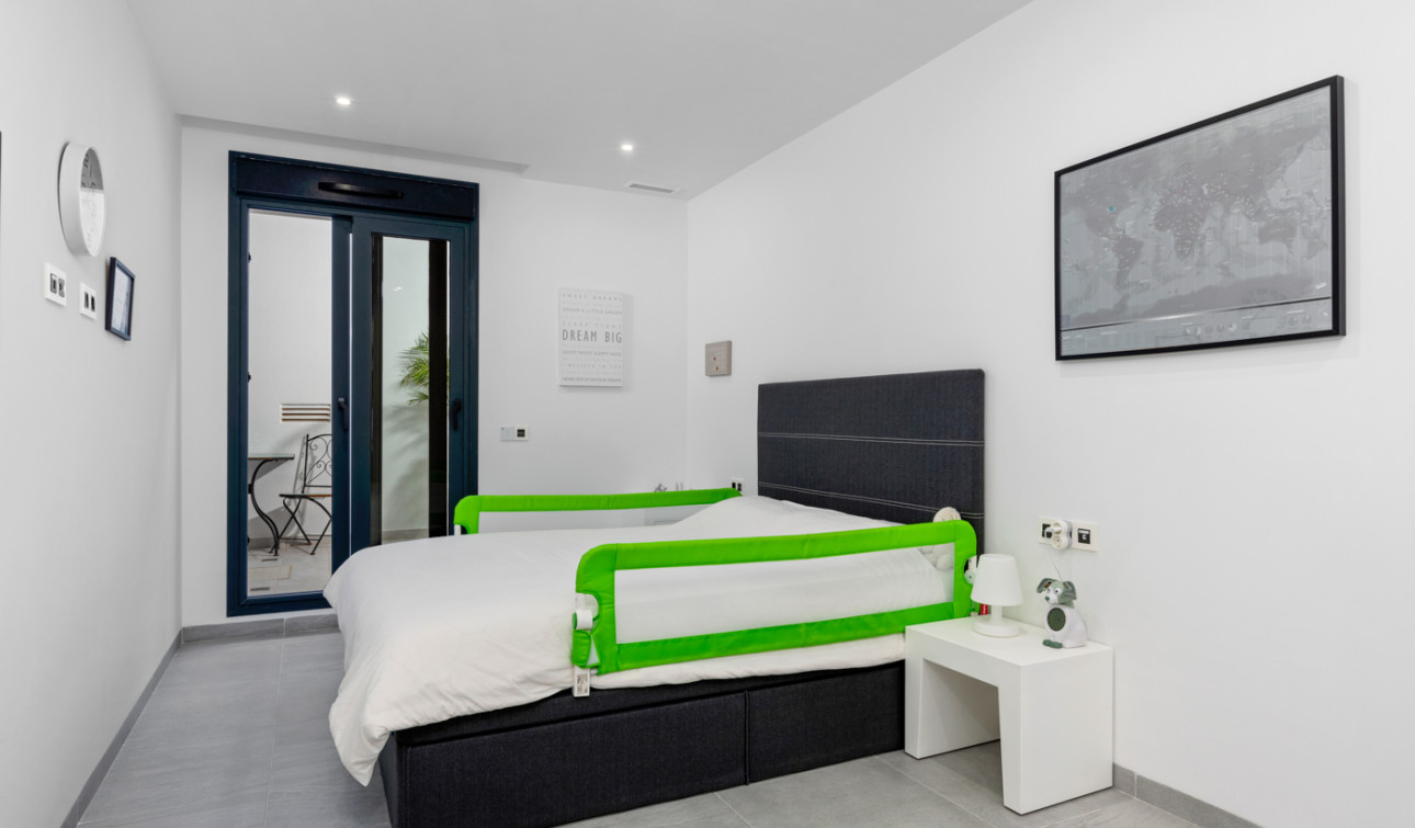 Revente - Villa Individuelle - San Miguel de Salinas - Inland